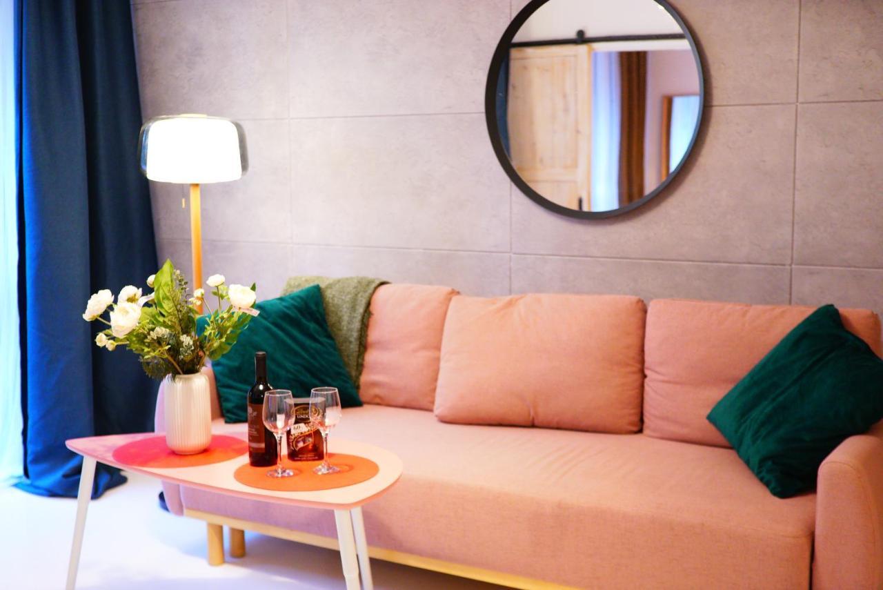 Cinema Apartment Kinowa Warsawa Bagian luar foto