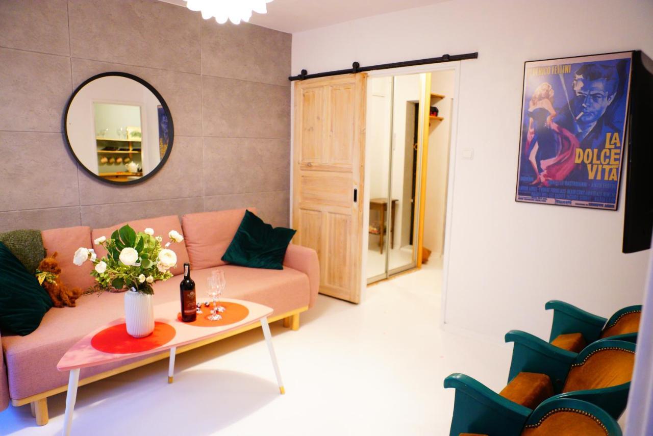 Cinema Apartment Kinowa Warsawa Bagian luar foto